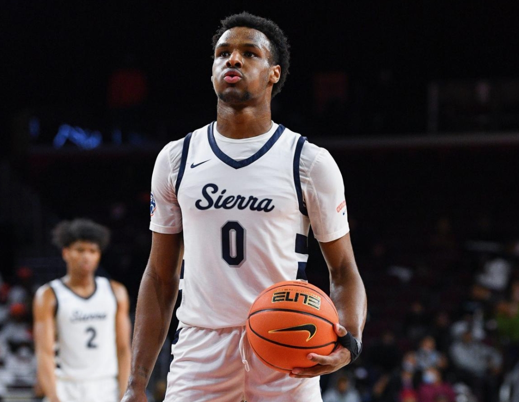 Bronny aprendeu alguns aspectos de liderança com seu pai, mas também