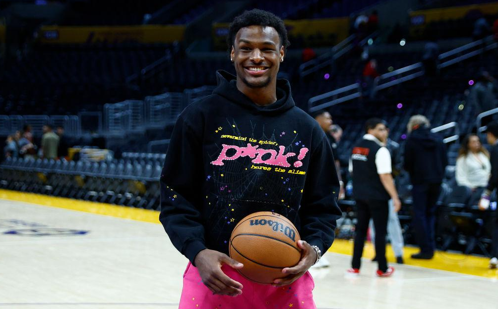 A jornada ascendente de Bryce e Bronny James no basquete