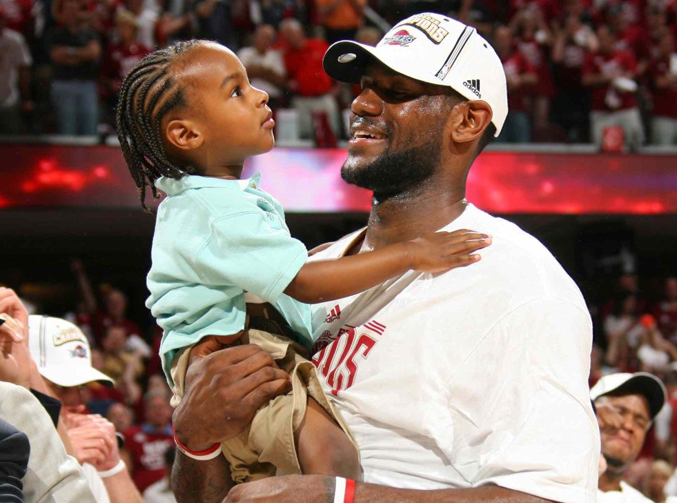 Bronny James brilha enquanto LeBron apoia sua jornada na G-League