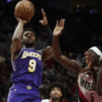 Bronny James dos Lakers Martela os Haters Provando Que Não É um Fracasso: Performance de Melhor Carreira Contra os Blazers Silencia Críticos